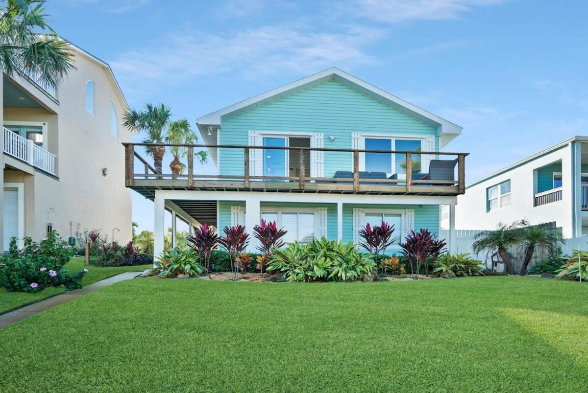 Apartment Ocean Views Retreat! Renovated With Bikes!